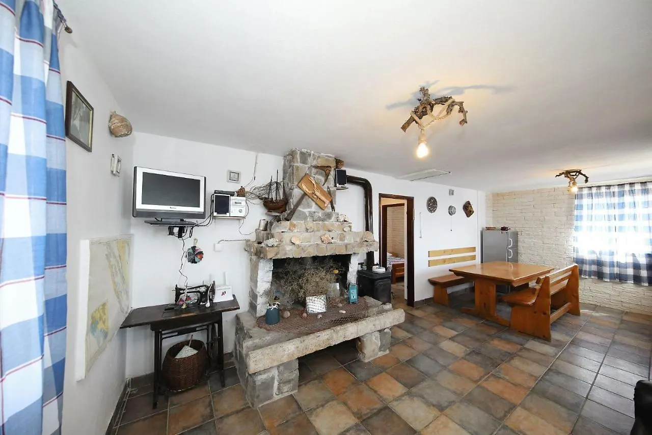 트콘 House Lovre 빌라